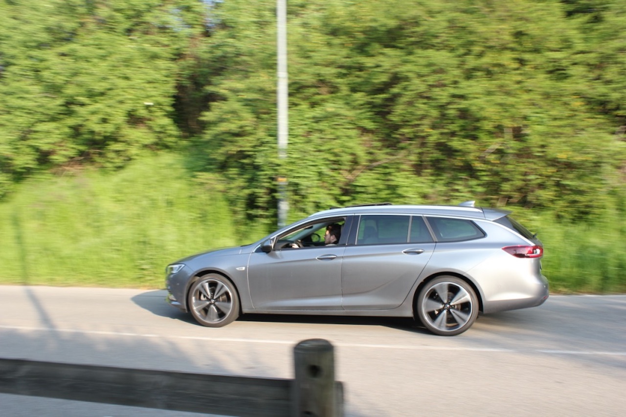 Opel Insignia Sports Tourer: prova su strada
