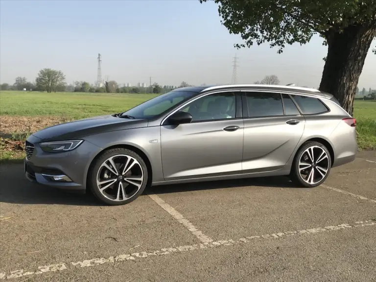 Opel Insignia Sports Tourer: prova su strada - 11