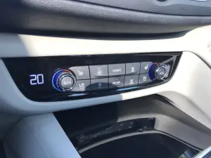 Opel Insignia Sports Tourer: prova su strada - 25