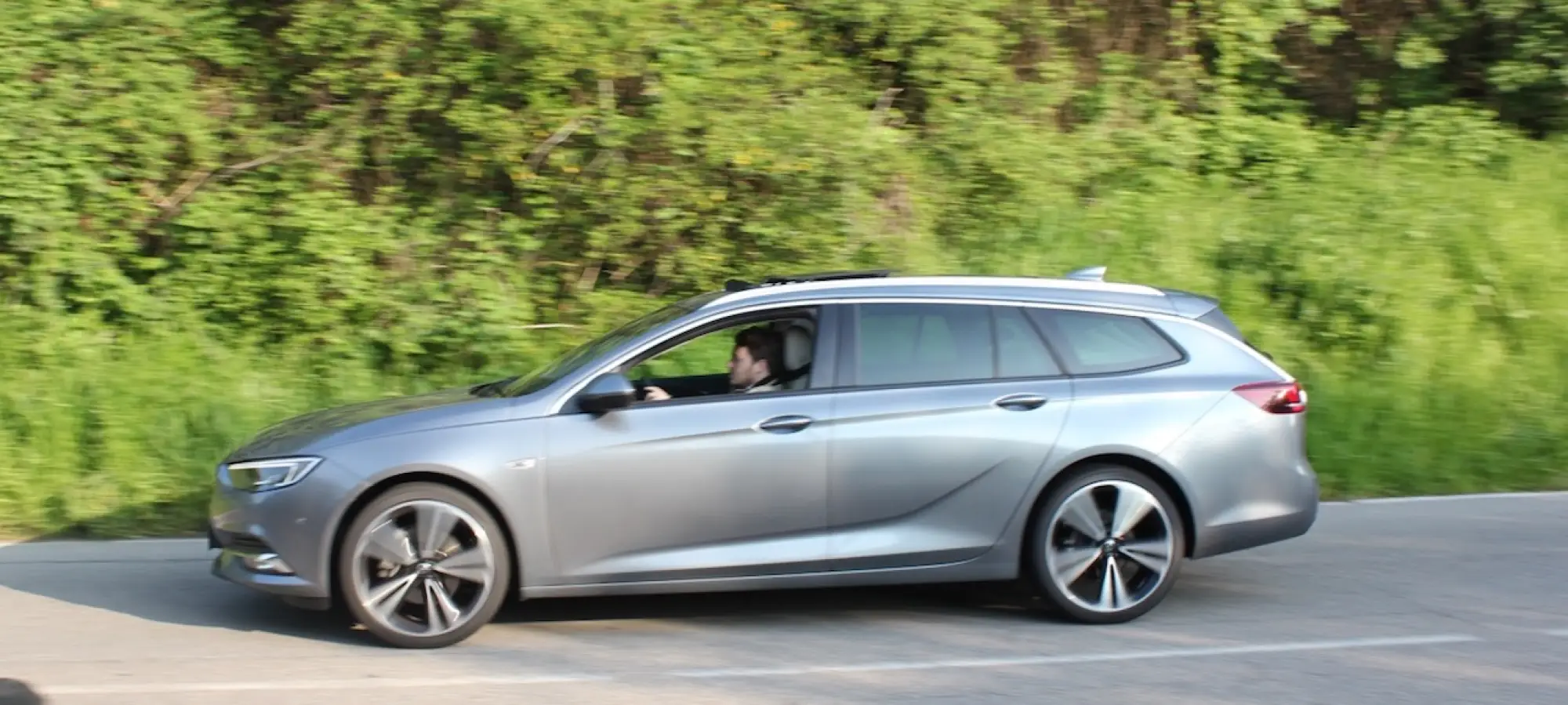 Opel Insignia Sports Tourer: prova su strada - 2