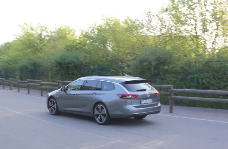 Opel Insignia Sports Tourer: prova su strada - 32