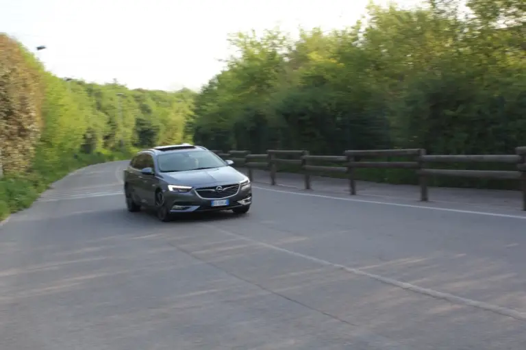 Opel Insignia Sports Tourer: prova su strada - 33