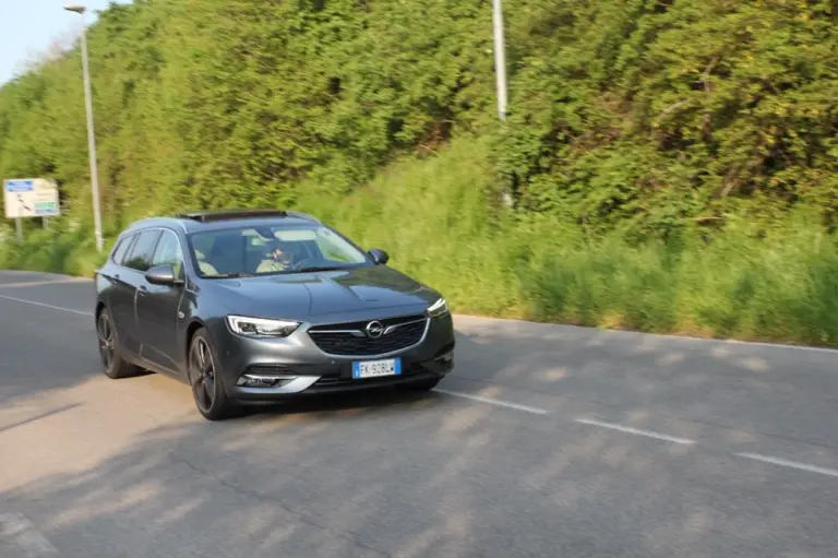 Opel Insignia Sports Tourer: prova su strada - 3