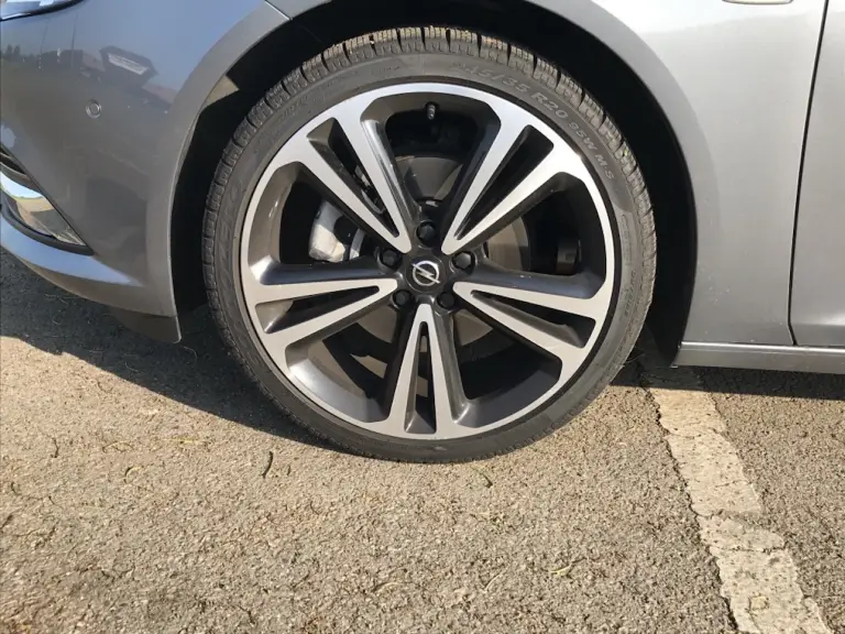 Opel Insignia Sports Tourer: prova su strada - 43
