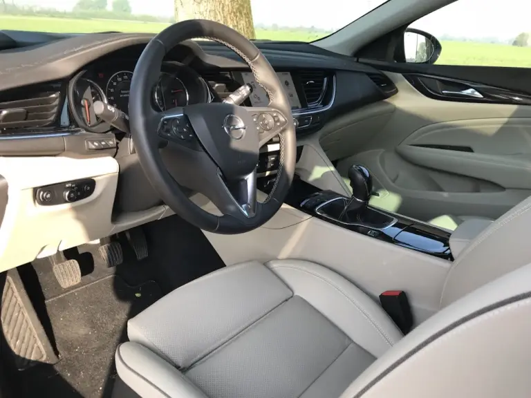 Opel Insignia Sports Tourer: prova su strada - 57