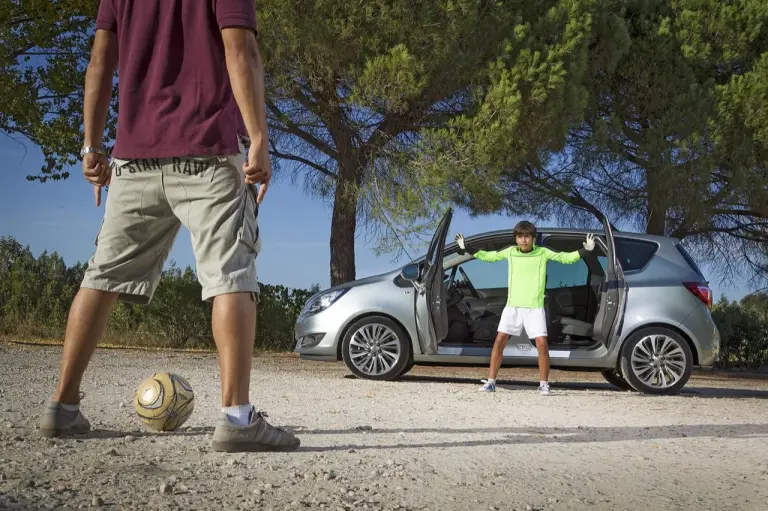 Opel Meriva MY 2014 - Foto ufficiali - 9