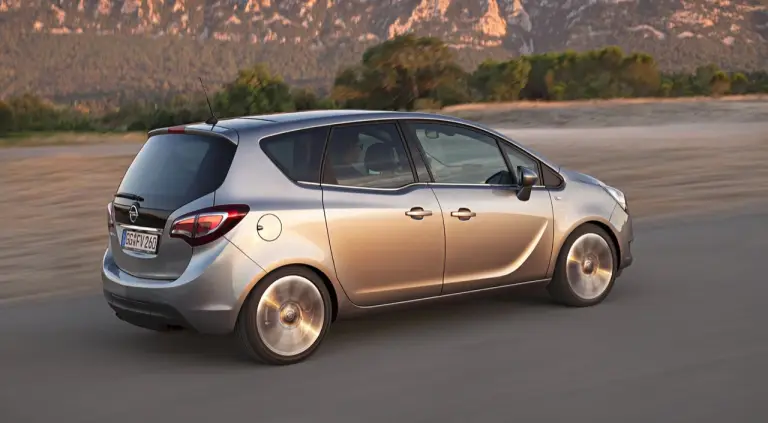 Opel Meriva MY 2014 - Foto ufficiali - 16