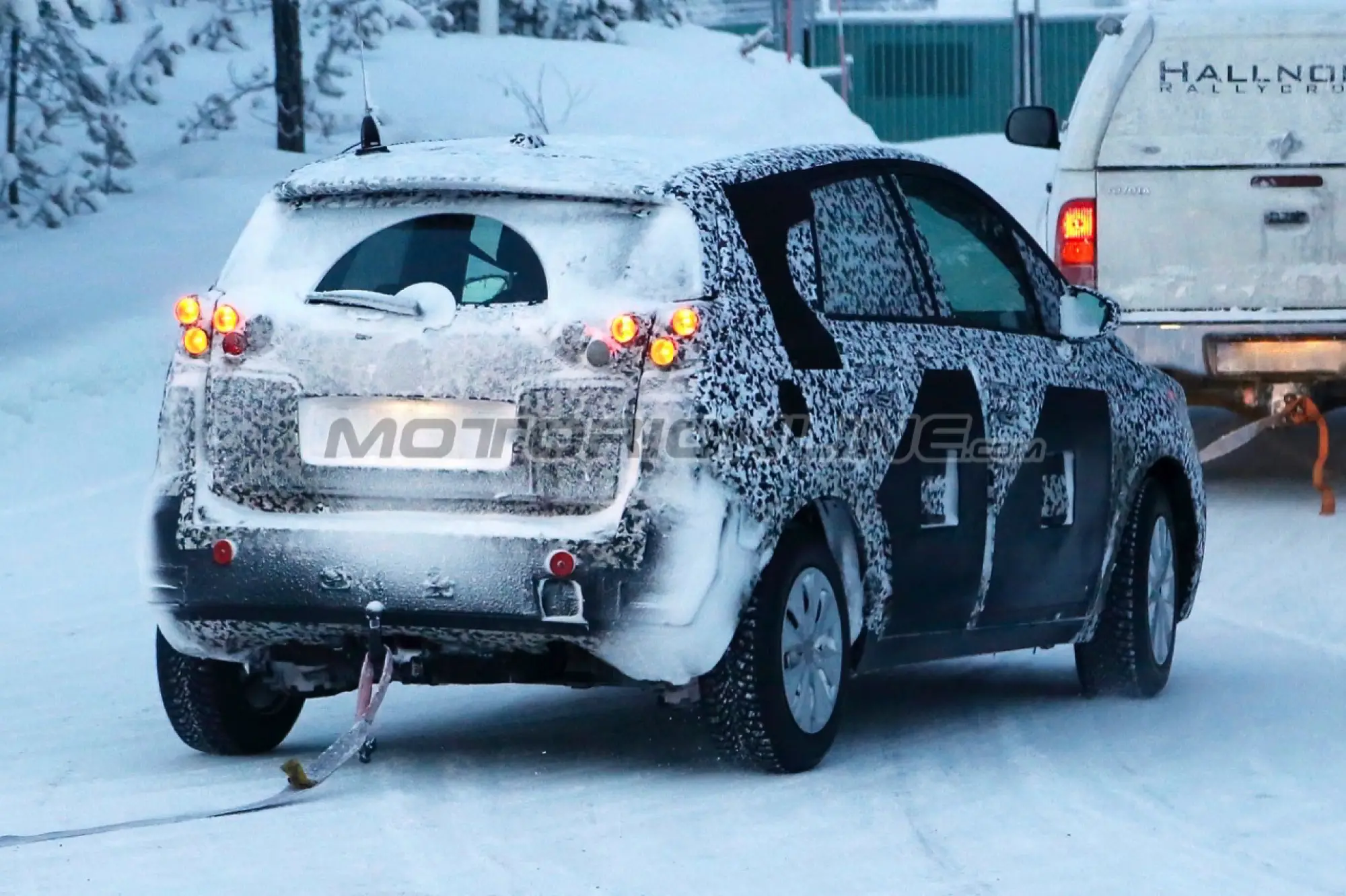 Opel Meriva MY 2017 - Foto spia 08-02-2016 - 7