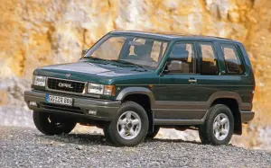 Opel Monterey