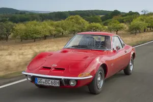 Opel - premiate le storiche GT e Opel GSi