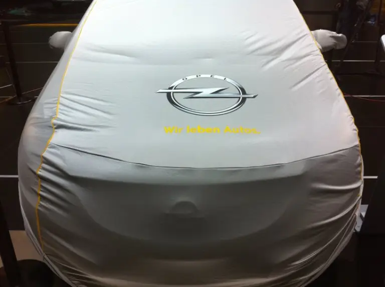 Opel - Stand Salone di Ginevra 2011 - 5