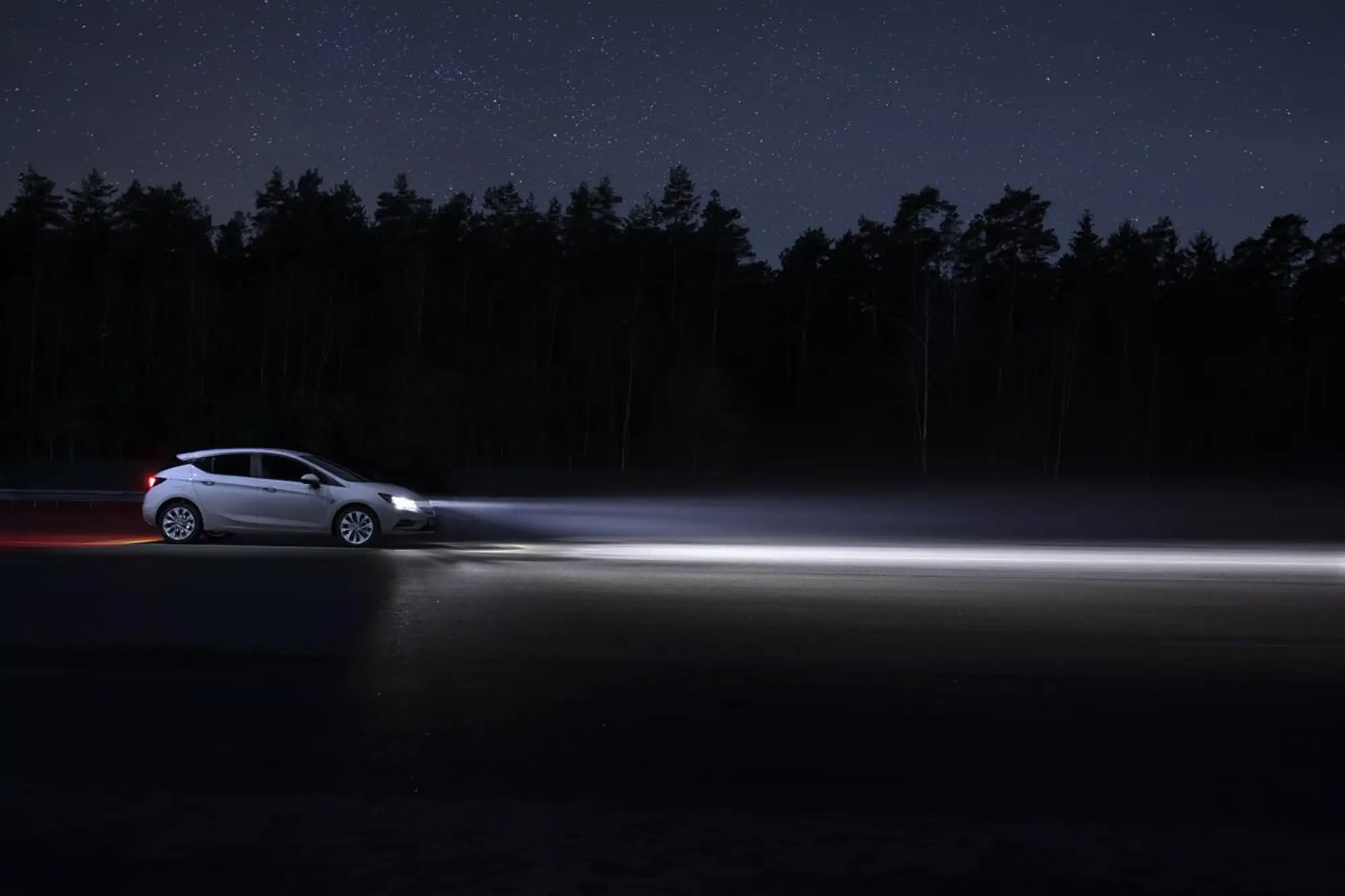 Opel - Tecnologie di illuminazione - 10