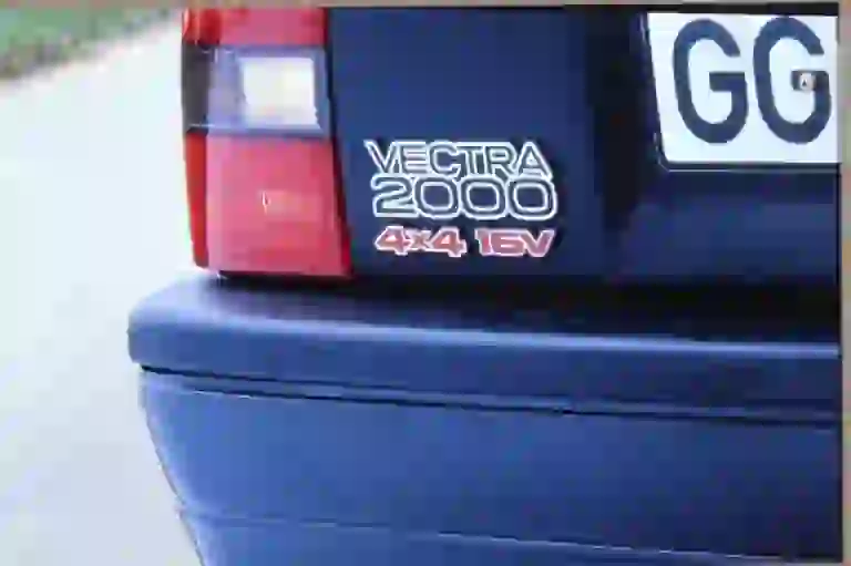 Opel Vectra 2.0i 4x4 - foto - 4