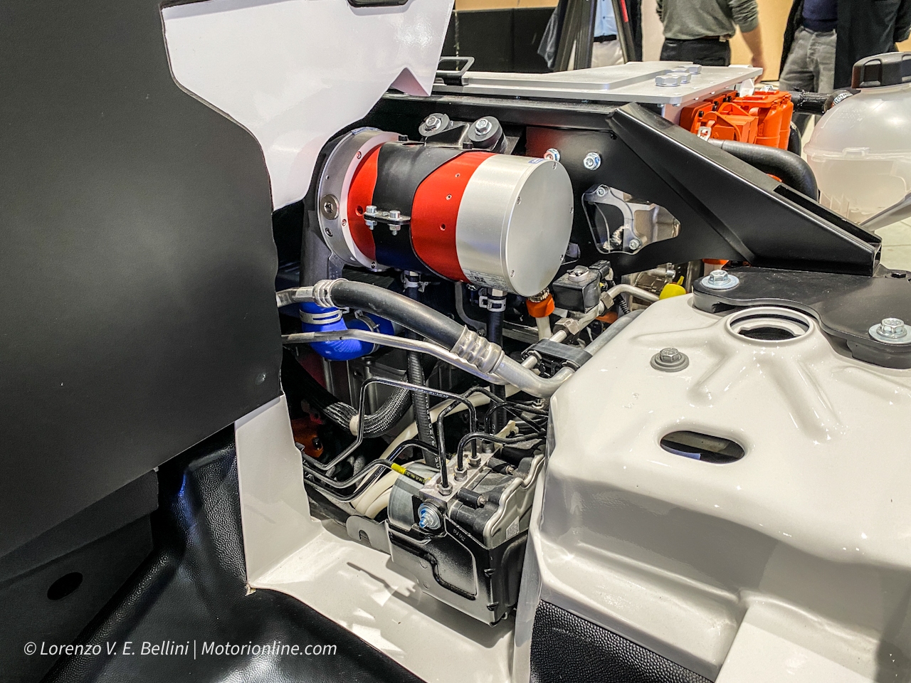 Opel Vivaro-e Hydrogen - La tecnologia dellidrogeno