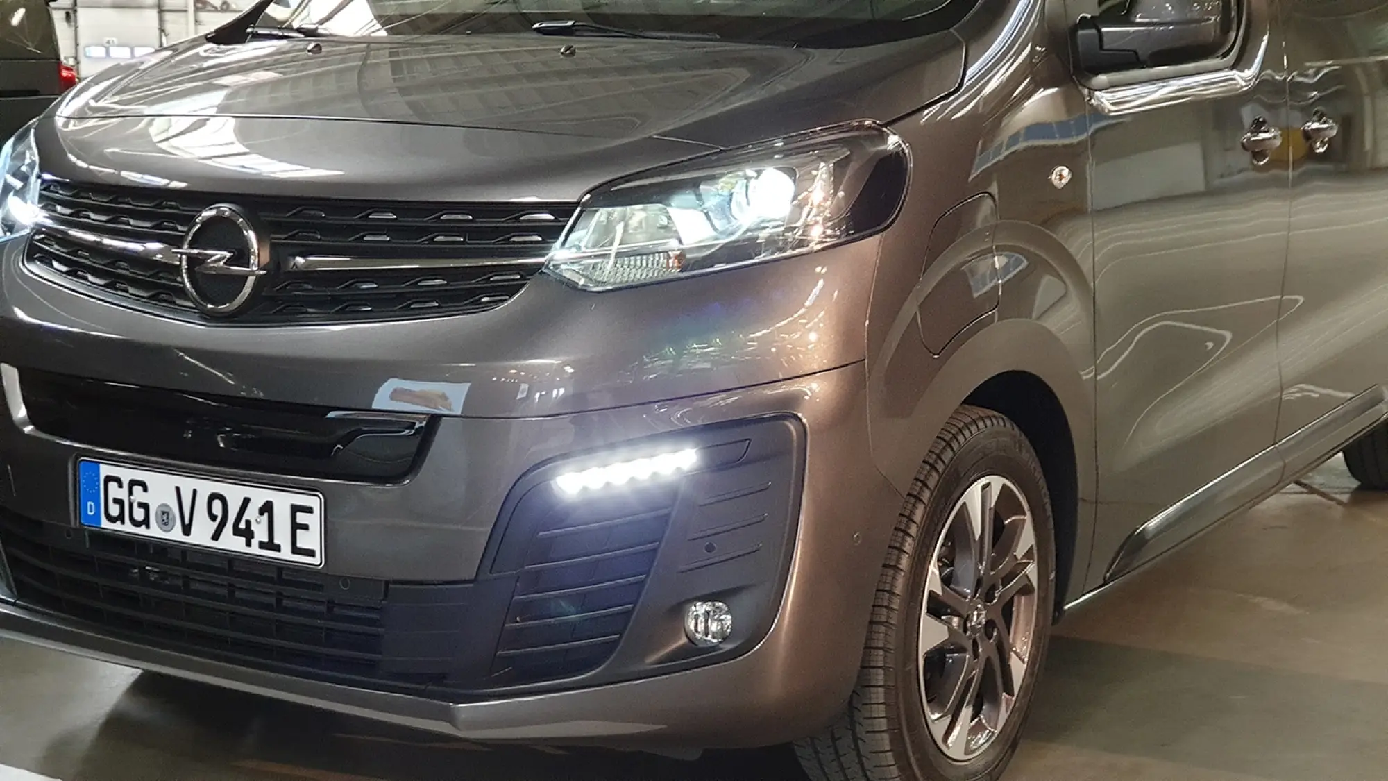 Opel Vivaro-e / Zafira-e Life 2020 - 11