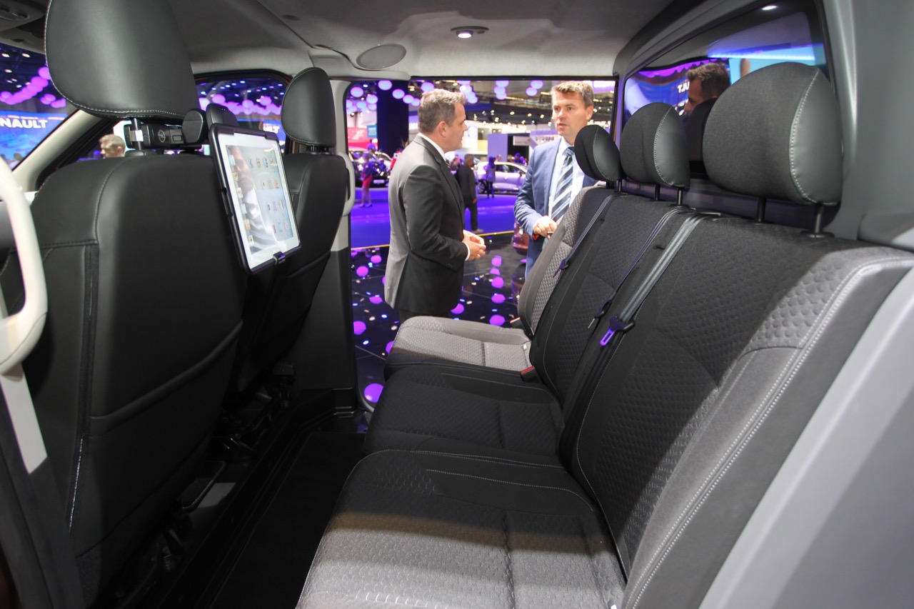 Opel Vivaro Surf - Salone di Francoforte 2015