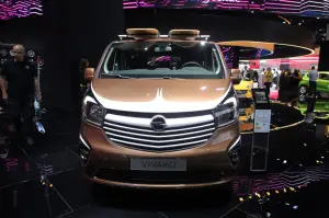 Opel Vivaro Surf - Salone di Francoforte 2015 - 1