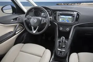 Opel Zafira MY 2017 - inizia la produzione