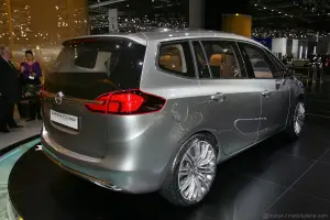 Opel Zafira Tourer Concept Car Ginevra 2011 - 4