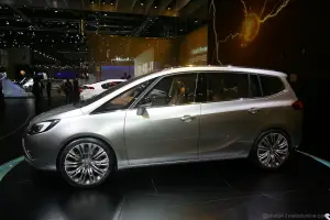 Opel Zafira Tourer Concept Car Ginevra 2011 - 7