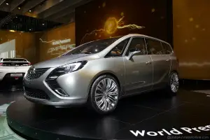 Opel Zafira Tourer Concept Car Ginevra 2011 - 9