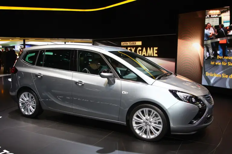 Opel Zafira Tourer - Salone di Francoforte 2011 - 7