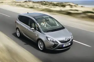 Opel Zafira Tourer - 11