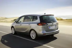 Opel Zafira Tourer - 15