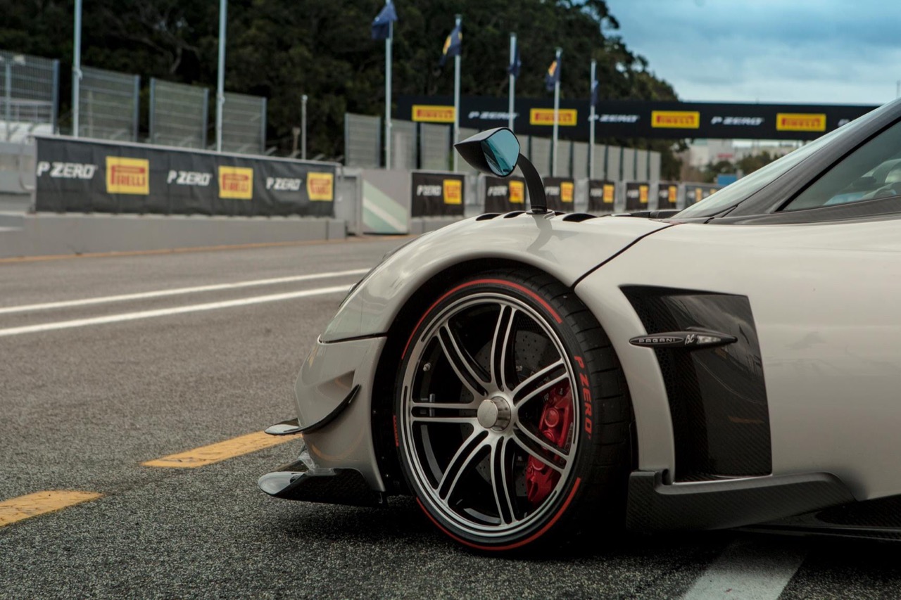 Pagani Huayra BC con gomme Pirelli P Zero al Circuito di Estoril