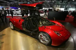 Pagani Huayra Ginevra 2011 - 3