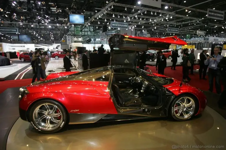 Pagani Huayra Ginevra 2011 - 5