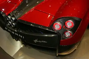 Pagani Huayra Ginevra 2011 - 6