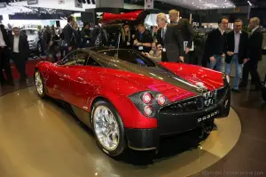 Pagani Huayra Ginevra 2011 - 8