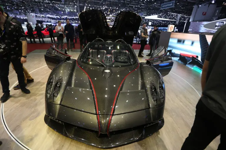 Pagani Huayra Roadster - Salone di Ginevra 2018 - 9