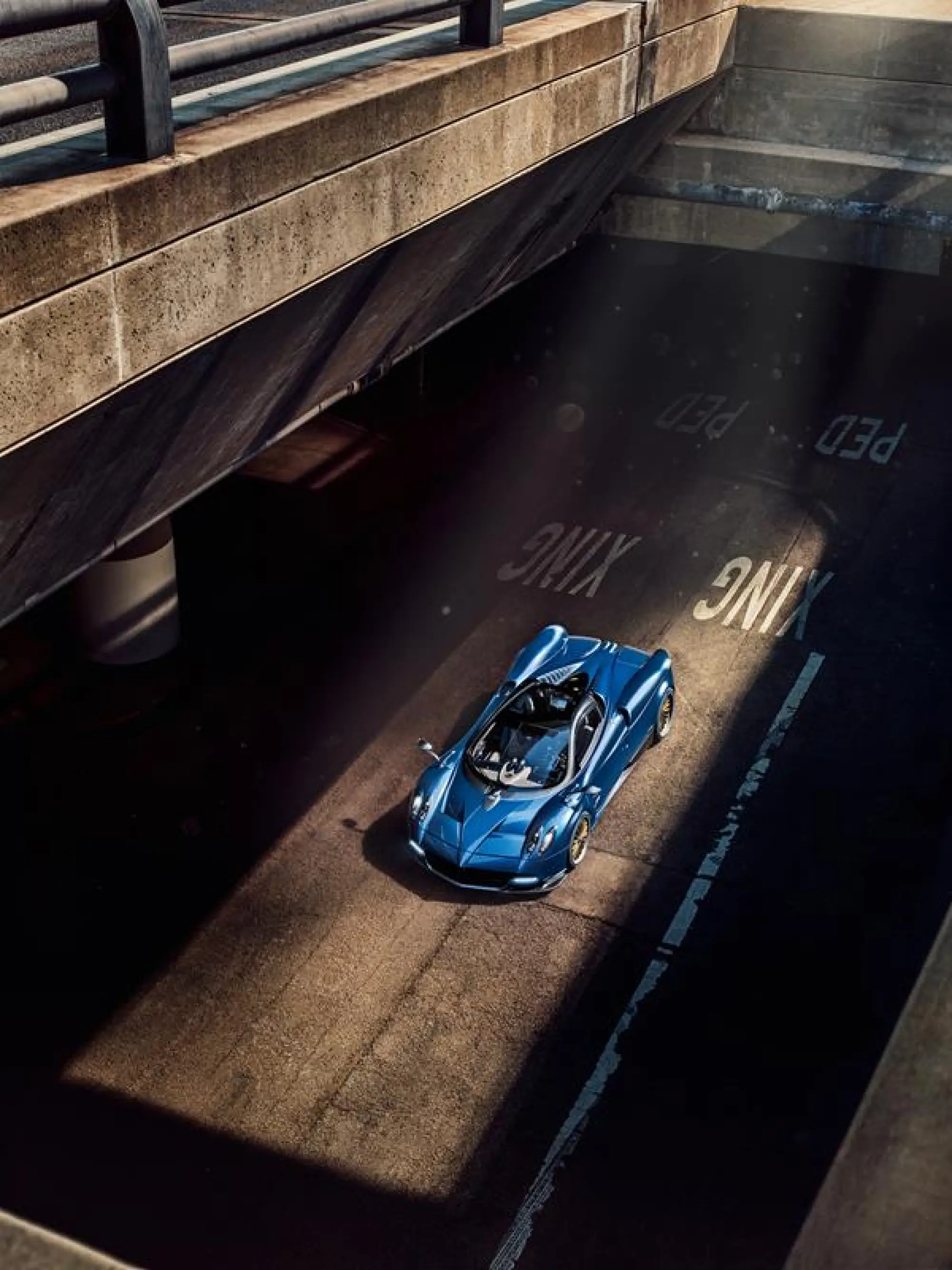 Pagani Huayra Roadster - 5