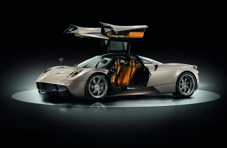 Pagani Huayra - 8