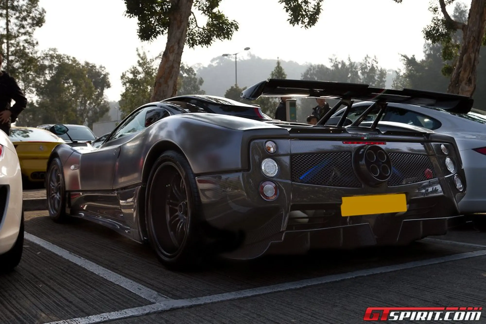 Pagani Zonda Absolute 2011 - 11