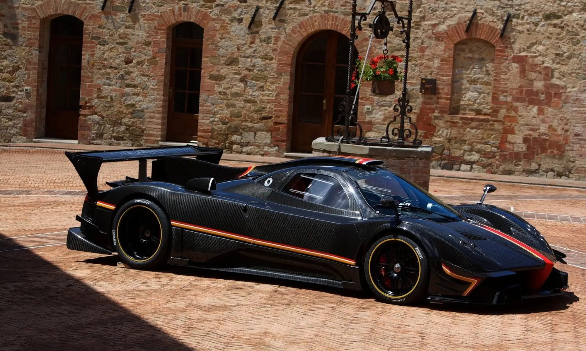 Pagani Zonda Revolucion 2013 - 5