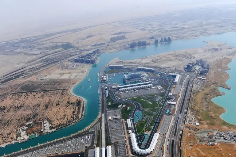 Parco a Tema Ferrari di Abu Dhabi - 1