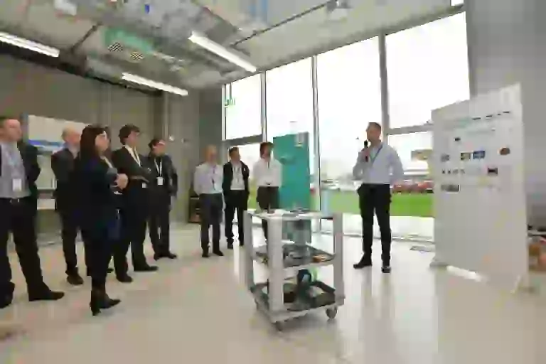 Petronas - Simposio fluidi per veicoli elettrici - 11