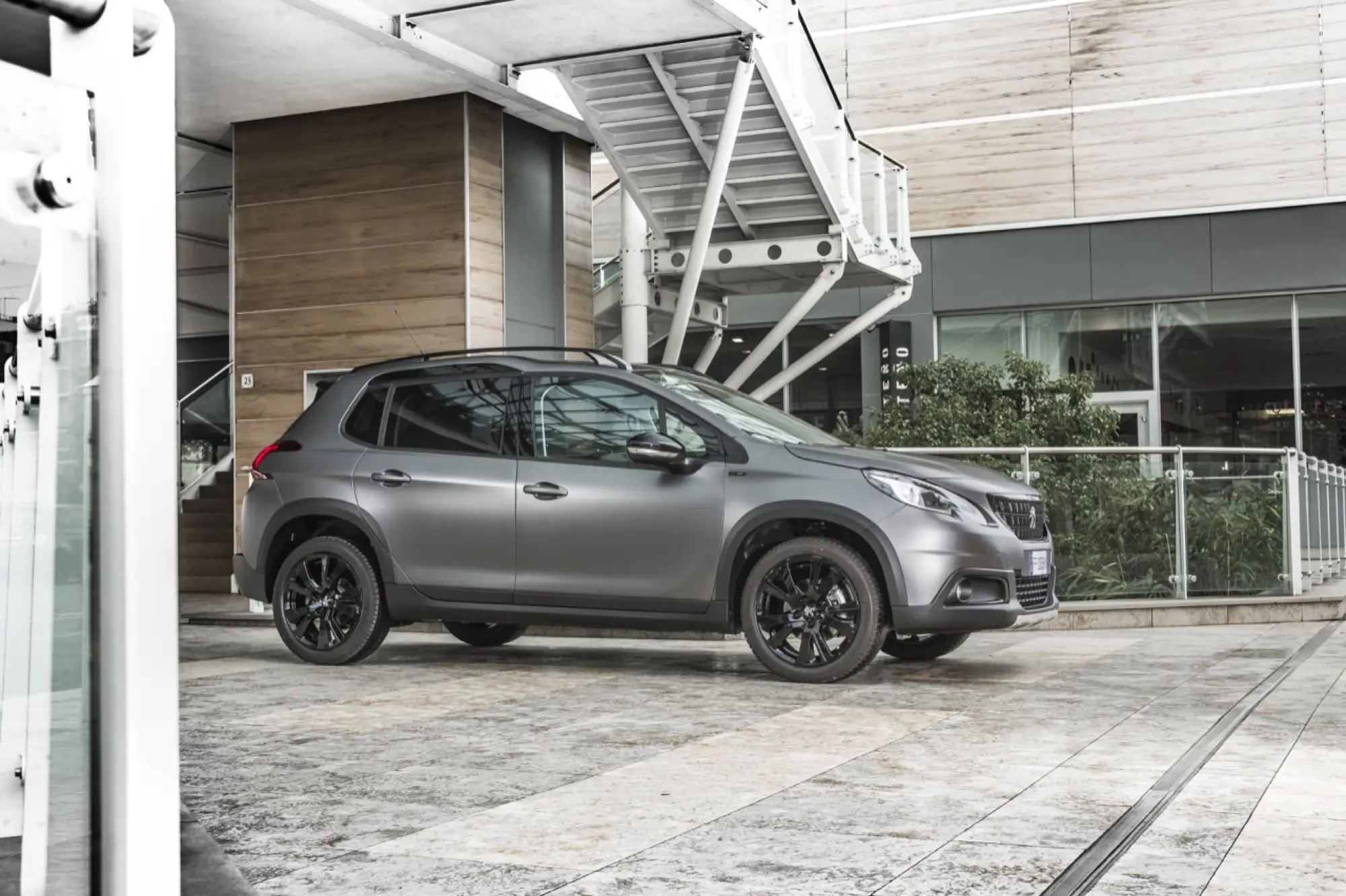 Peugeot 2008 Black Matt - 8