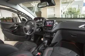 Peugeot 2008 Black Matt - 27