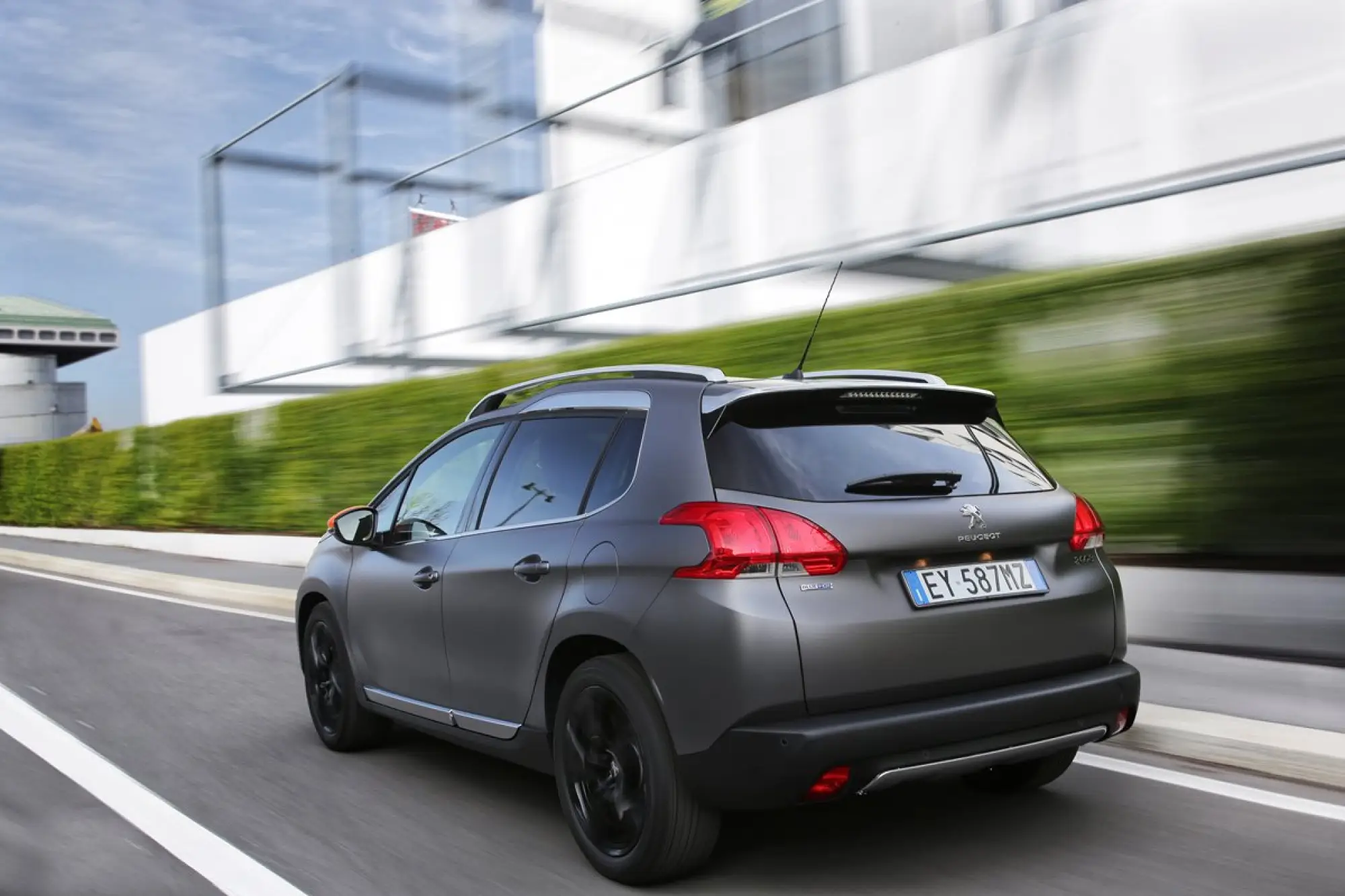 Peugeot 2008 BLACK MATT - 6