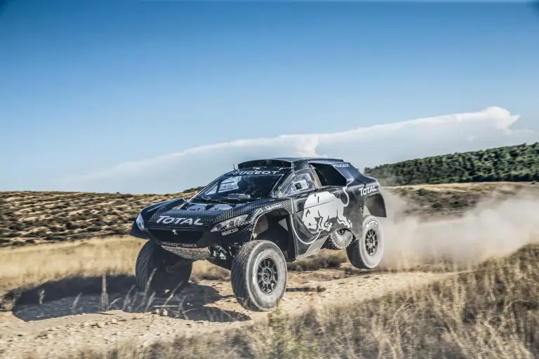 Peugeot 2008 DKR16 - 2