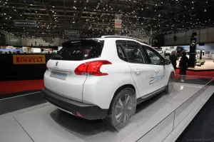 Peugeot 2008 Hybrid Air - Salone di Ginevra 2014 - 4