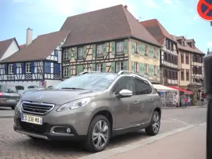 Peugeot 2008 prova su strada