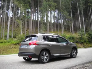 Peugeot 2008 prova su strada