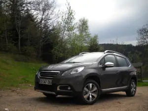 Peugeot 2008 prova su strada