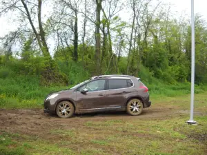 Peugeot 2008 prova su strada