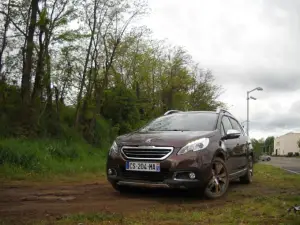 Peugeot 2008 prova su strada